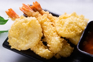 How to make Ebi tempura and the sauce in Japanese restaurants?