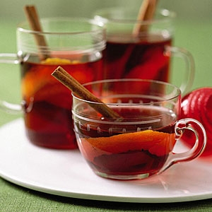 Christmas beverages...mulled cider/wine...recipes anyone?