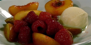 Peach Melba Day - Question about eating smaller meals through the day when you have hypoglycemia?