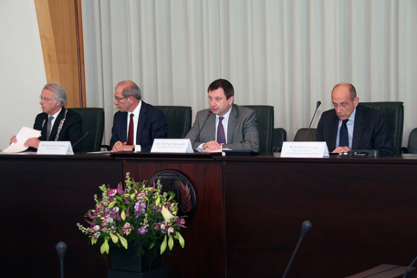OPCW's 2012 Day of Remembrance for All Victims of Chemical Warfare ...