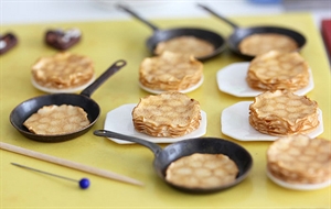 Crepe Day or La Chandeleur - pancakes VS. french crepes PART 2!!!!!! please check details!?