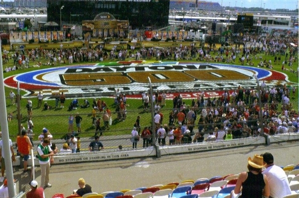 Daytona 500 pole position