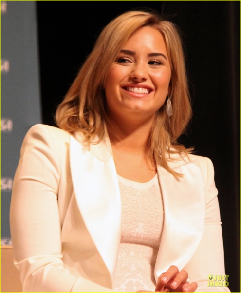 Demi Lovato: Blond Hair on National Children's Mental Health ...