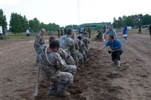 Tug-of-War Day - compete in tug of war