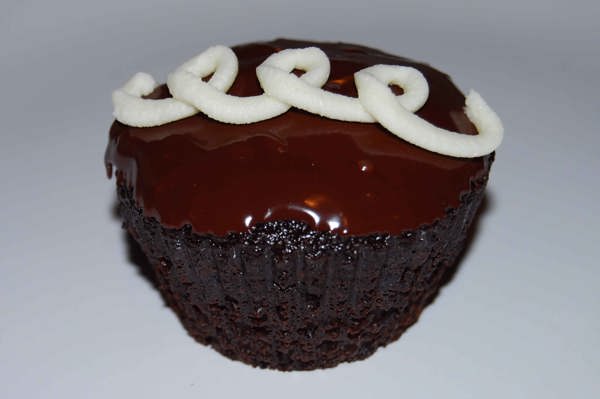 Hi experts, how do I make cupcakes like that? Please read on for link on pics....?