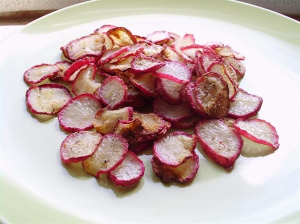 Crispy Baked Radish Chips Low Fat Low Carb) Recipe - Low ...