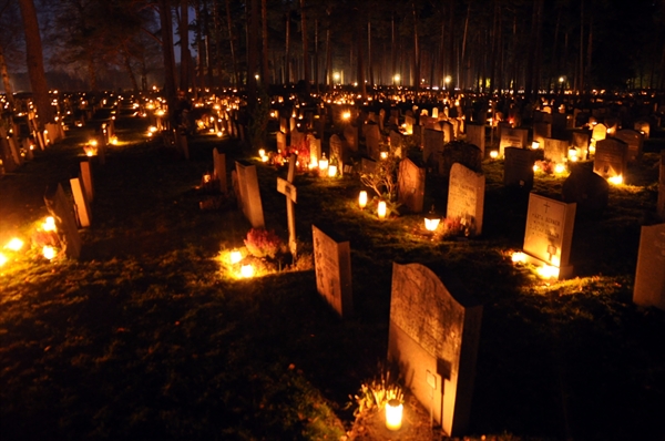 All Souls' Day - Wikipedia, the free encyclopedia